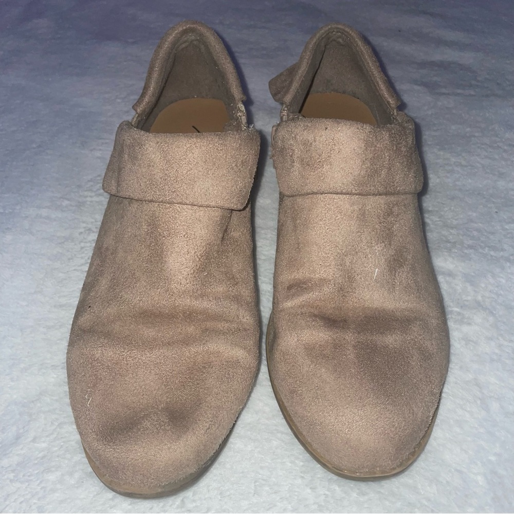 6W American Eagle Dress Shoes